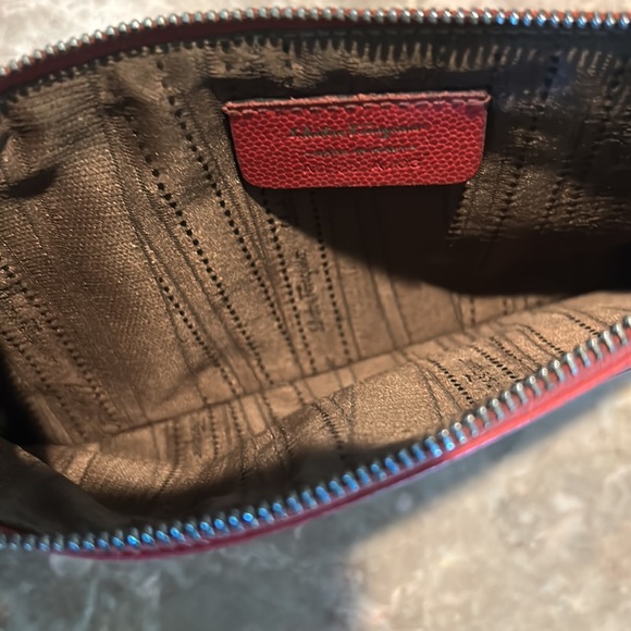 Ferragamo clutch - Picture 8 of 8